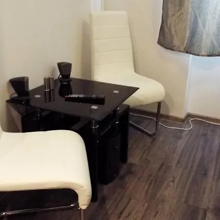 24 hour-Self Check-in Apartment Námestie Svätého Egídia