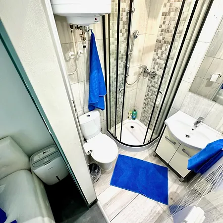 24 Hour-self Check-in Namestie Svaeteho Egidia شقة *