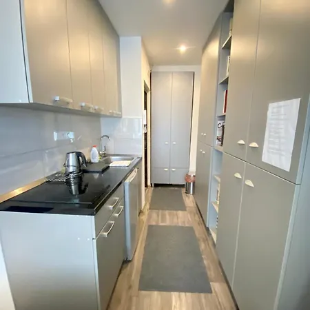 24 hour-Self Check-in Apartment Námestie Svätého Egídia Apartamento *