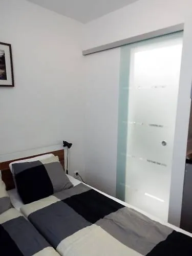 Apartamento 24 Hour-self Check-in Námestie Svätého Egídia
